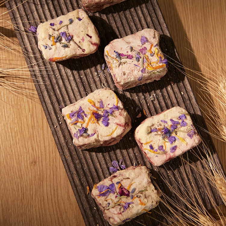 Fredy🐱🐶Freeze Dried Parmesan Cheese Lamb Brain With Herbs 2oz