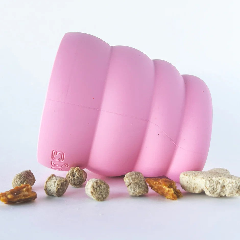 SnoggyDogs🐶Piggy Nose The Oinker