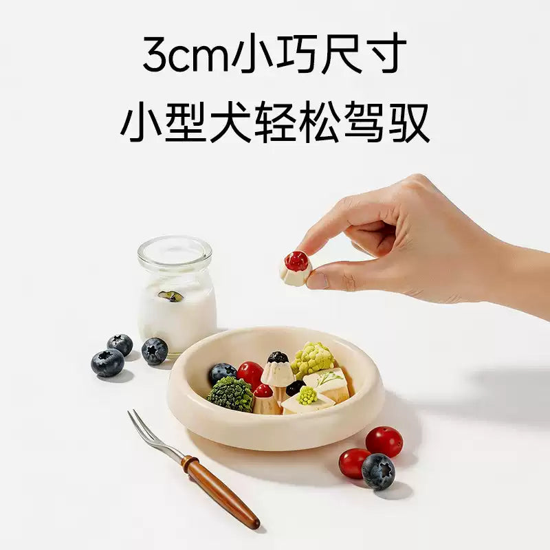 Yee🐱🐶Freeze Dried Chicken & Goat Milk Fruit Veggie Canelé 55g