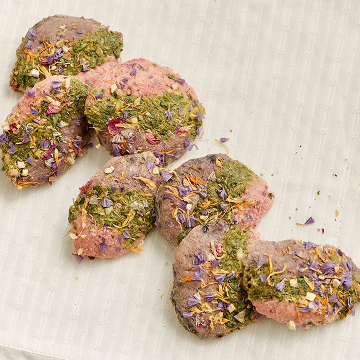 Fredy🐱🐶Freeze Dried Tri-Color NZ Grass-Fed Lamb Tripe & Mixed Berries 100g